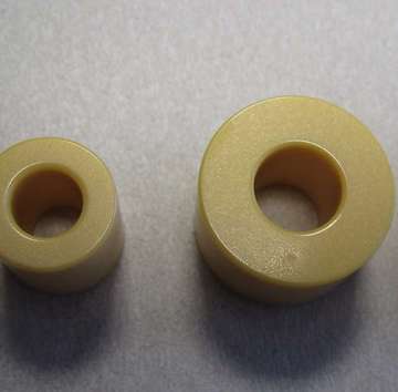 Ceramic bushings for resistance welding of screws and bolts