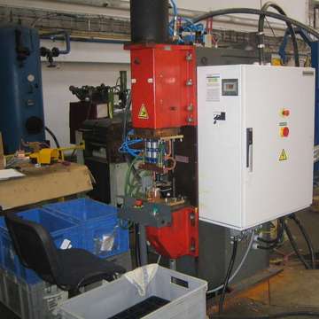 Refurbishments of resistance welding machines